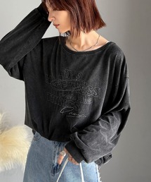 classicalelf（クラシカルエルフ）の「古着感のある緩さが今っぽ可愛い。綿100％前後2WAYワイドネックロンTEE（長袖）（Tシャツ/カットソー）」