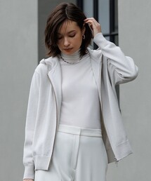 パウダリーチュール ハイネックトップス