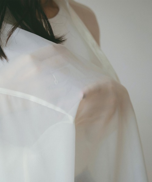 EIMY ISTOIRE（エイミーイストワール）の「シアー2WAYシャツ（シャツ/ブラウス・レディース・アイボリー/サックスブルー/ピンク・F）」の5枚目の写真