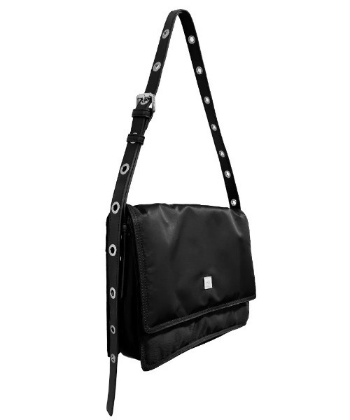 BLACKPURPLE（ブラックパープル）の「【日本未発売/WEB限定】BLACK PURPLE(ブラックパープル)/3WAY 軽量 ショルダー クロスバッグ ポーチ/3-Way Cloud Bag-M（ショルダーバッグ・レディース・ブラック・FREE）」の19枚目の写真