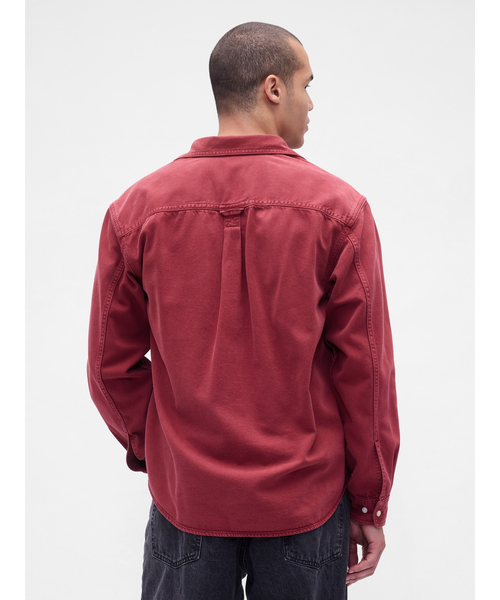GAP（ギャップ）の「ウルトラソフトデニム リラックスシャツ（シャツ/ブラウス・メンズ・ブラック/カーキ/レッド系その他/インディゴブルー・XS/S/M/L/XL）」の10枚目の写真