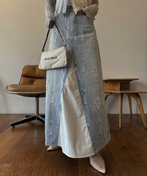 WILLFULLY(ウィルフリー)の「placement design cut denim SK(デニムスカート・レディース・ライトブルー/インディゴブルー・S/M)」の3枚目の写真