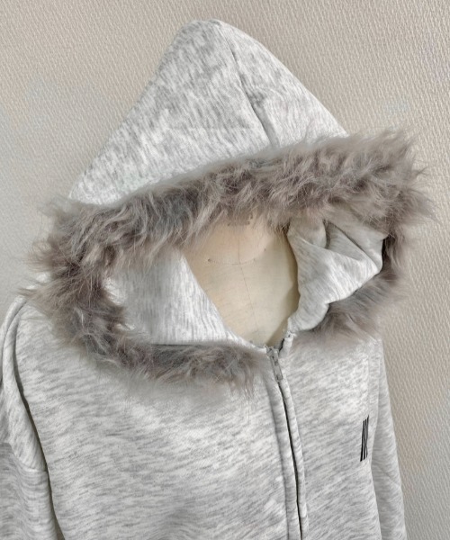 セール】【秋冬新作】裏起毛ファー付きフードゆったりスウェット
