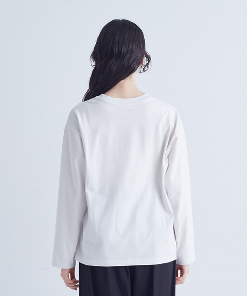 conges payes ADIEU TRISTESSE（コンジェ ペイエ アデュートリステス）の「ichiro yamaguchi.ロングＴシャツ（Tシャツ/カットソー・レディース・ライトグレー/ブルーグレー・FREE）」の8枚目の写真