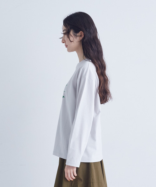 conges payes ADIEU TRISTESSE（コンジェ ペイエ アデュートリステス）の「ichiro yamaguchi.ロングＴシャツ（Tシャツ/カットソー・レディース・ライトグレー/ブルーグレー・FREE）」の18枚目の写真