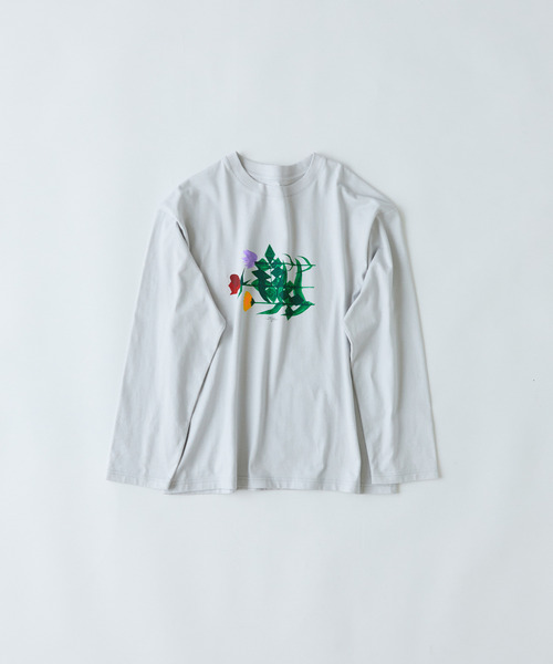 conges payes ADIEU TRISTESSE（コンジェ ペイエ アデュートリステス）の「ichiro yamaguchi.ロングＴシャツ（Tシャツ/カットソー・レディース・ライトグレー/ブルーグレー・FREE）」の4枚目の写真