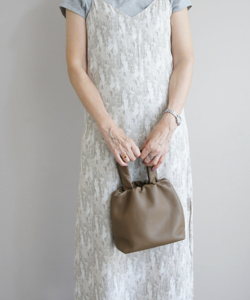 TIDEWAY（タイドウェイ）の「PUF ELASTIC TOTE（トートバッグ・レディース・ブラック/グレー/モカ・FREE）」の3枚目の写真