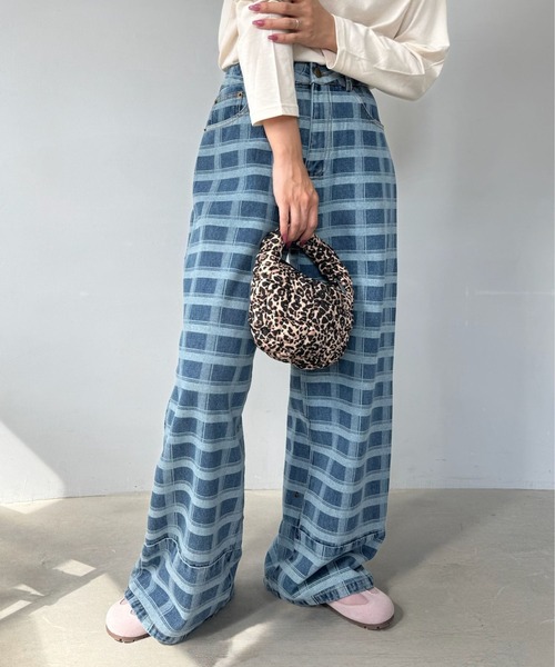 SANSeLF（サンセルフ）の「【SANSeLF】チェックデニム ワイドパンツ ストレートシルエット saw25a036（デニムパンツ・レディース・ブルー・FREE）」の4枚目の写真