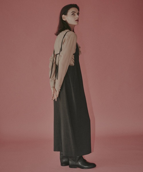 LE CIEL BLEU(ルシェルブルー)の「ストレートラインミニマリストジャンパードレス / Straight-line Minimalist Jumper Dress(ワンピース・レディース・チャコールグレー・38/36)」の2枚目の写真