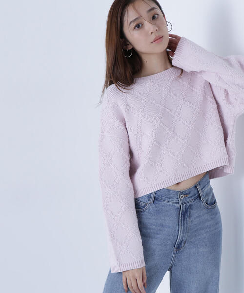 NATURAL BEAUTY BASIC(ナチュラルビューティーベーシック)の「◇ダイヤ柄クロップドニット(ニット/セーター・レディース・ベージュ/ピンク/イエロー・FREE)」の4枚目の写真