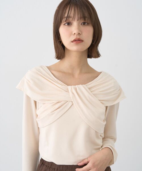 earth music&ecology（アースミュージックアンドエコロジー）の「【2025AW】リボンライクドレーププルオーバー（Tシャツ/カットソー・レディース・ブラウン/ブラック/アイボリー・FREE）」の10枚目の写真