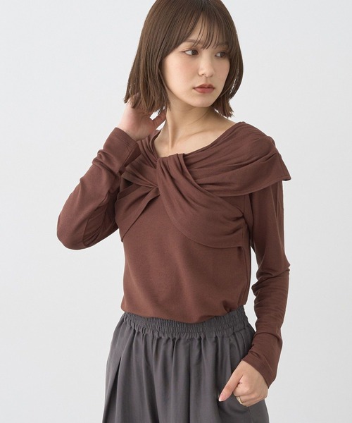 earth music&ecology（アースミュージックアンドエコロジー）の「【2025AW】リボンライクドレーププルオーバー（Tシャツ/カットソー・レディース・ブラウン/ブラック/アイボリー・FREE）」の3枚目の写真