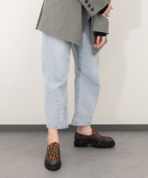 inter-chaussures（インターショシュール）の「【INTER-CHAUSSURES】ラウンドトウタンクソールローファー(I51634)（ローファー・レディース・ブラウン系その他/ブラック・37）」の9枚目の写真