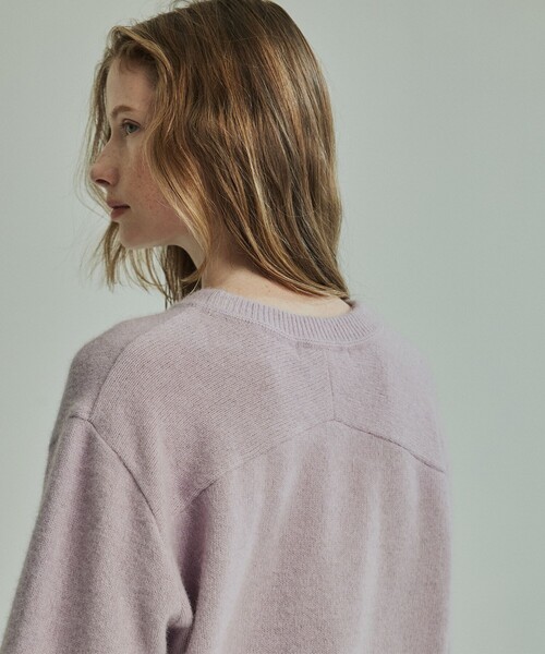 PUBLIC TOKYO(パブリックトウキョウ)の「FOXコンフォートクルーネックニット(ニット/セーター・レディース・ラベンダー/モカ/ライトグレー・FREE)」の1枚目の写真