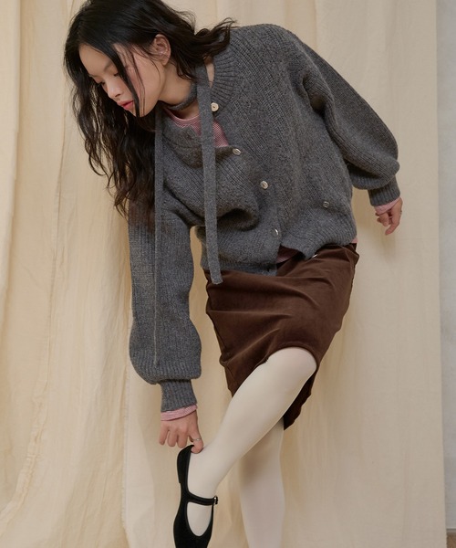 MUHET(ミュエータ)の「jacquard crew neck cardigan & choker set / 紐付きジャガードクルーネックカーディガン(カーディガン/ボレロ・レディース・チャコールグレー/アイボリー・FREE)」の17枚目の写真