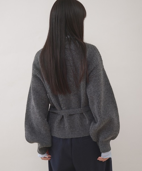 MUHET(ミュエータ)の「jacquard crew neck cardigan & choker set / 紐付きジャガードクルーネックカーディガン(カーディガン/ボレロ・レディース・チャコールグレー/アイボリー・FREE)」の9枚目の写真