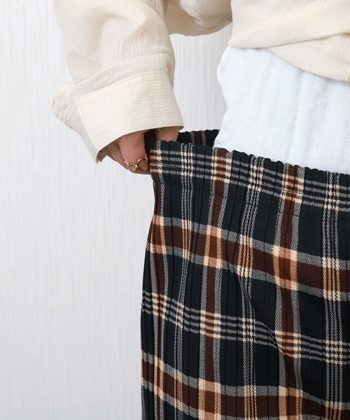 libelle more（リベル モア）の「セルフカット裏起毛BOXプリーツパンツ（その他パンツ・レディース・ブラック/ブラウン/ネイビー・M/L）」の22枚目の写真