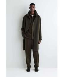 COS（コス）の「ボイルウールパンツ（スラックス）」