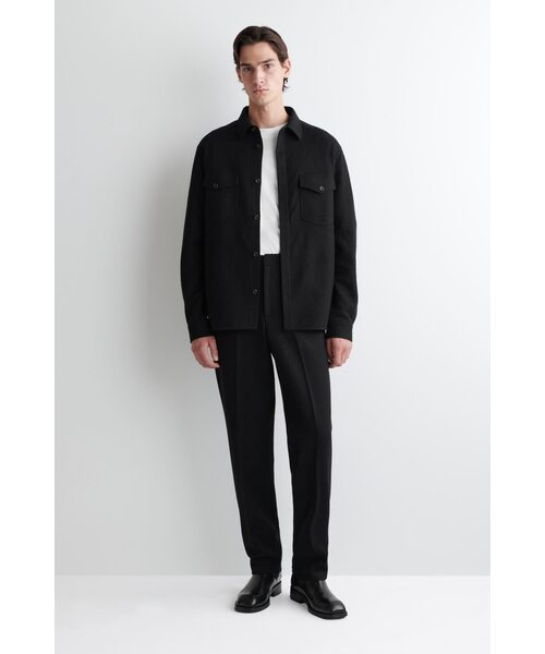COS（コス）の「ボイルウールパンツ（スラックス・メンズ・ブラック/ダークカーキ/ダークブラウン・XS/S/M/XL/L）」の2枚目の写真