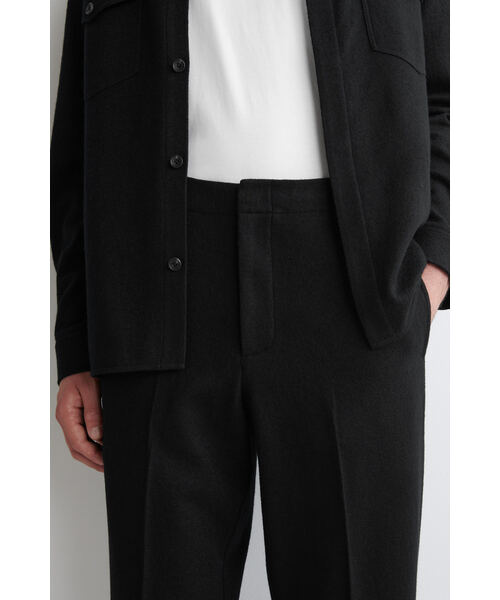 COS（コス）の「ボイルウールパンツ（スラックス・メンズ・ブラック/ダークカーキ/ダークブラウン・XS/S/M/XL/L）」の5枚目の写真