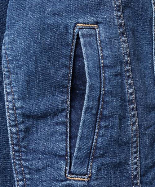 GUESS JEANS(ゲスジーンズ)の「GUESS JEANS GJ MENS SLIM TRUCKER JACKET ゲス スリム・デニム・トラッカー・ジャケット(デニムジャケット・メンズ・インディゴブルー・S/M/L)」の9枚目の写真