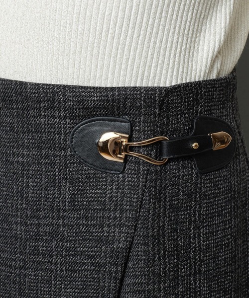 JUSGLITTY（ジャスグリッティー）の「サイドプリーツミニスカート（スカート・レディース・ブラウン/ブラック・0/1/2）」の12枚目の写真