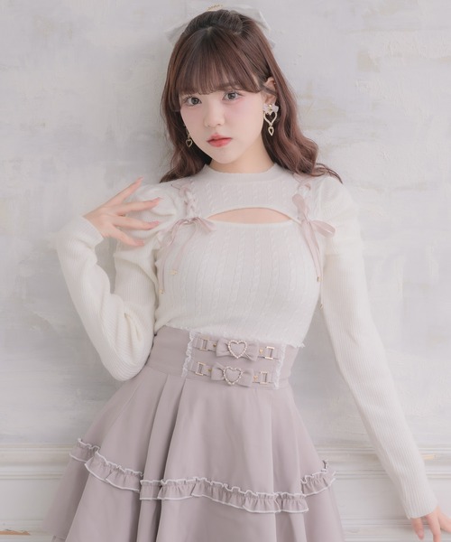 ROJITA(ロジータ)の「レースアップデコルテ開きケーブルニットトップス(ニット/セーター・レディース・ホワイト/ピンク/ブラック・FREE)」の8枚目の写真