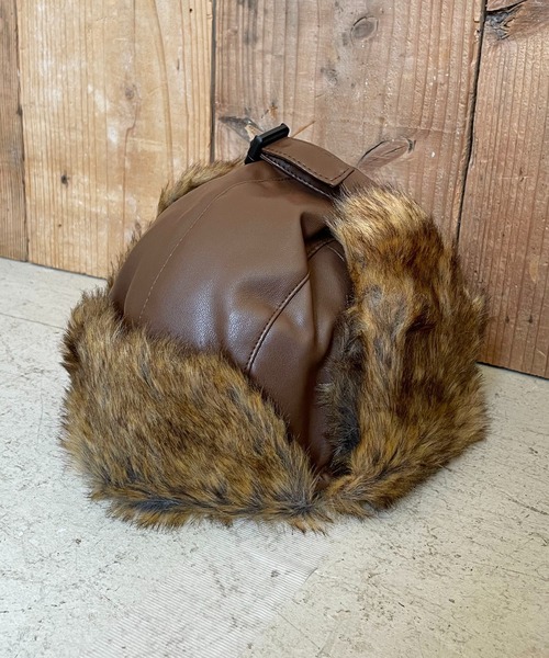 SPINNS（スピンズ）の「2WAY合皮フライトキャップ/防寒/耳当て付き/アビエーター/ユニセックス（キャップ・メンズ・ブラック/ブラウン・ONESIZE）」の2枚目の写真