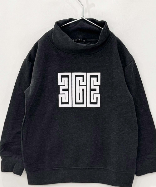 ZI-ON（ジーオン）の「キッズ 裏起毛 オーバーサイズ ロゴ ハイネックトレーナー（スウェット・キッズ・杢グレー/チャコールグレー/ヘザーチャコール/ブラック系その他/ブラック/グレイッシュベージュ・110cm/120cm/130cm/140cm/150cm/160cm）」の5枚目の写真