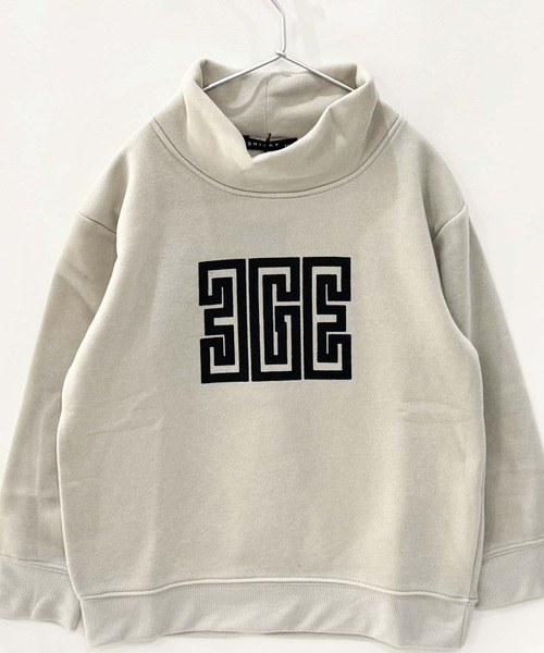 ZI-ON（ジーオン）の「キッズ 裏起毛 オーバーサイズ ロゴ ハイネックトレーナー（スウェット・キッズ・杢グレー/チャコールグレー/ヘザーチャコール/ブラック系その他/ブラック/グレイッシュベージュ・110cm/120cm/130cm/140cm/150cm/160cm）」の6枚目の写真