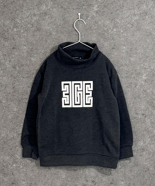 ZI-ON（ジーオン）の「キッズ 裏起毛 オーバーサイズ ロゴ ハイネックトレーナー（スウェット・キッズ・杢グレー/チャコールグレー/ヘザーチャコール/ブラック系その他/ブラック/グレイッシュベージュ・110cm/120cm/130cm/140cm/150cm/160cm）」の17枚目の写真