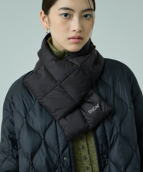 VICKY（ビッキー）の「TAION　ベーシックダウンスカーフ≪手洗い可能≫（ストール/ショール・レディース・ブラック/ネイビー/オフホワイト・FREE）」の6枚目の写真