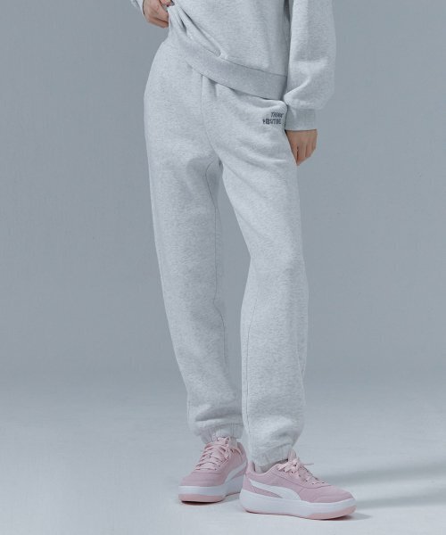 CHASECULT(チェイスカルト)の「女性 起毛 ブークル ポイント ジョガーパンツ-CFRG7272D0B(スウェットパンツ・レディース・ライトグレー・67/70/76)」の2枚目の写真