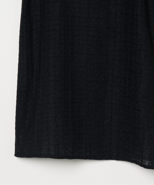 HELIOPOLE(エリオポール)の「RACE FRILL COLLAR BLOUSE(シャツ/ブラウス・レディース・ブラック/ホワイト・38)」の6枚目の写真