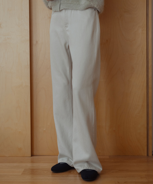 LAMINEZ(ラミネズ)の「セミブーツカットコットンパンツ - クリーム(その他パンツ・レディース・その他・SMALL/MEDIUM)」の2枚目の写真