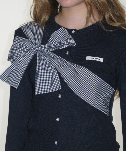 CRANK（クランク）の「[Sent sequentially within 12/8] Ribbon Tide Knit Cardigan_Navy（カーディガン/ボレロ・レディース・その他・FREE）」の2枚目の写真