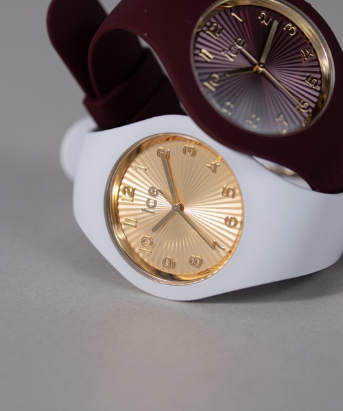 ICE WATCH（アイスウォッチ）の「「Ice-Watch アイスウォッチ」ICE champagne アイスシャンパーニュ　全10色（アナログ腕時計・レディース・カーキ/アイボリー/ブラック×ブラック/ホワイト×ゴールド/ピンク/レインボー/バーガンディー/ブラック×ゴールド/ネイビー/モカ・37mm）」の2枚目の写真
