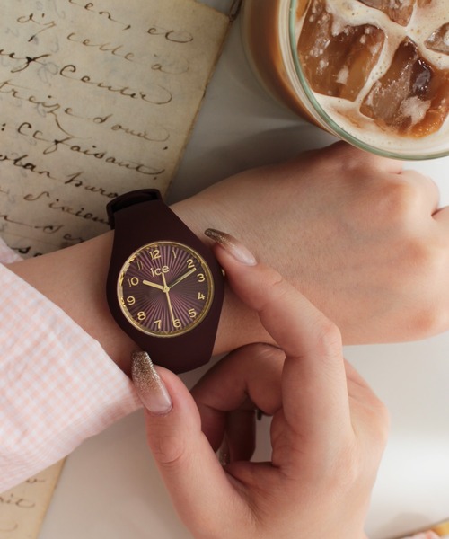ICE WATCH（アイスウォッチ）の「「Ice-Watch アイスウォッチ」ICE champagne アイスシャンパーニュ　全10色（アナログ腕時計・レディース・カーキ/アイボリー/ブラック×ブラック/ホワイト×ゴールド/ピンク/レインボー/バーガンディー/ブラック×ゴールド/ネイビー/モカ・37mm）」の20枚目の写真
