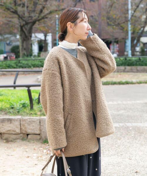 ITEMS URBANRESEARCH(アイテムズ アーバンリサーチ)の「ボアジャケット(ノーカラージャケット・レディース・グレー/ライトブラウン/オフホワイト・FREE)」の17枚目の写真