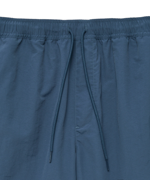 YALE(イェール)の「ナイロンハーフビーチショーツダークブルー(その他パンツ・レディース・その他・SMALL/MEDIUM/LARGE/X-LARGE)」の4枚目の写真
