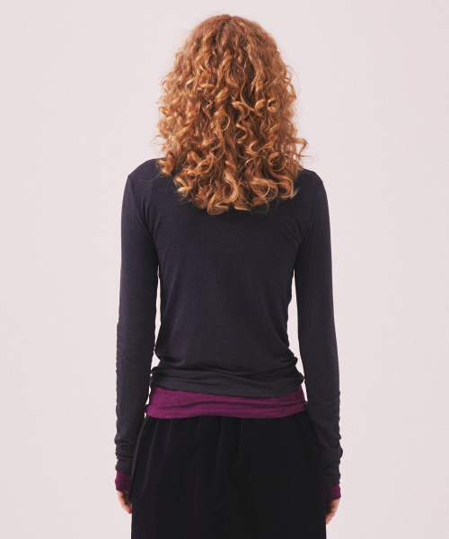 MENASOO(ミナス)の「MNS Soft Fitted Long T Shirt_Charcoal(Tシャツ/カットソー・レディース・ダークグレー・F)」の3枚目の写真