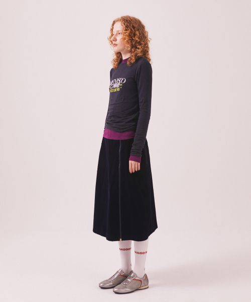 MENASOO(ミナス)の「MNS Soft Fitted Long T Shirt_Charcoal(Tシャツ/カットソー・レディース・ダークグレー・F)」の5枚目の写真