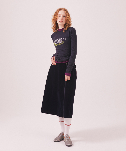 MENASOO(ミナス)の「MNS Soft Fitted Long T Shirt_Charcoal(Tシャツ/カットソー・レディース・ダークグレー・F)」の8枚目の写真
