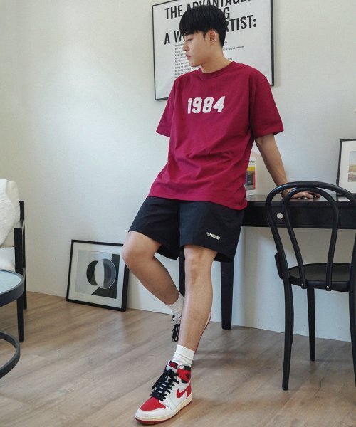 THE MILE（ザマイル）の「1984 GARMENTS CREW [BURGANDY]（Tシャツ/カットソー・メンズ・その他・SMALL/MEDIUM/LARGE/X-LARGE/X-SMALL）」の2枚目の写真