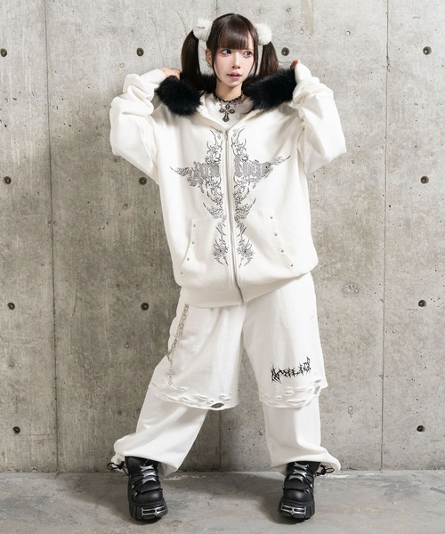 Amilige(アミリージュ)の「ウォレットチェーン付きダメージ裏毛パンツ(スウェットパンツ・レディース・ブラック/ホワイト・FREE)」の12枚目の写真