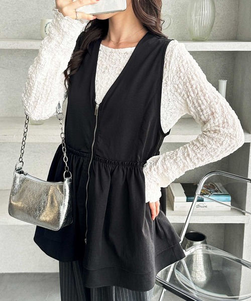 GeeRA（ジーラ）の「ダブルジップティアードベスト（ベスト・レディース・ブラック/ブラック系その他・X-LARGE/LARGE/MEDIUM）」の17枚目の写真