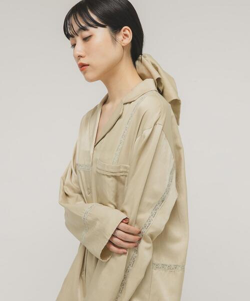 KBF（ケイビーエフ）の「サテンシュシュ(特大)（ヘアゴム・レディース・ベージュ/グリーン系その他・ONE）」の5枚目の写真