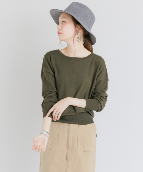 URBAN RESEARCH（アーバンリサーチ）の「UR ウォッシャブル2WAYニット（ニット/セーター・レディース・グレー/オフホワイト/ベージュ/オレンジ/カーキ・FREE）」の19枚目の写真