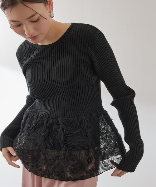 QUEENS COURT（クイーンズコート）の「フラワーチュールペプラムリブニット≪手洗い可能≫（ニット/セーター・レディース・オフホワイト/ブラック/ブラウン・M）」の2枚目の写真