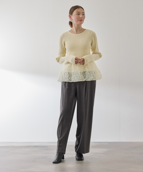 QUEENS COURT（クイーンズコート）の「フラワーチュールペプラムリブニット≪手洗い可能≫（ニット/セーター・レディース・オフホワイト/ブラック/ブラウン・M）」の22枚目の写真